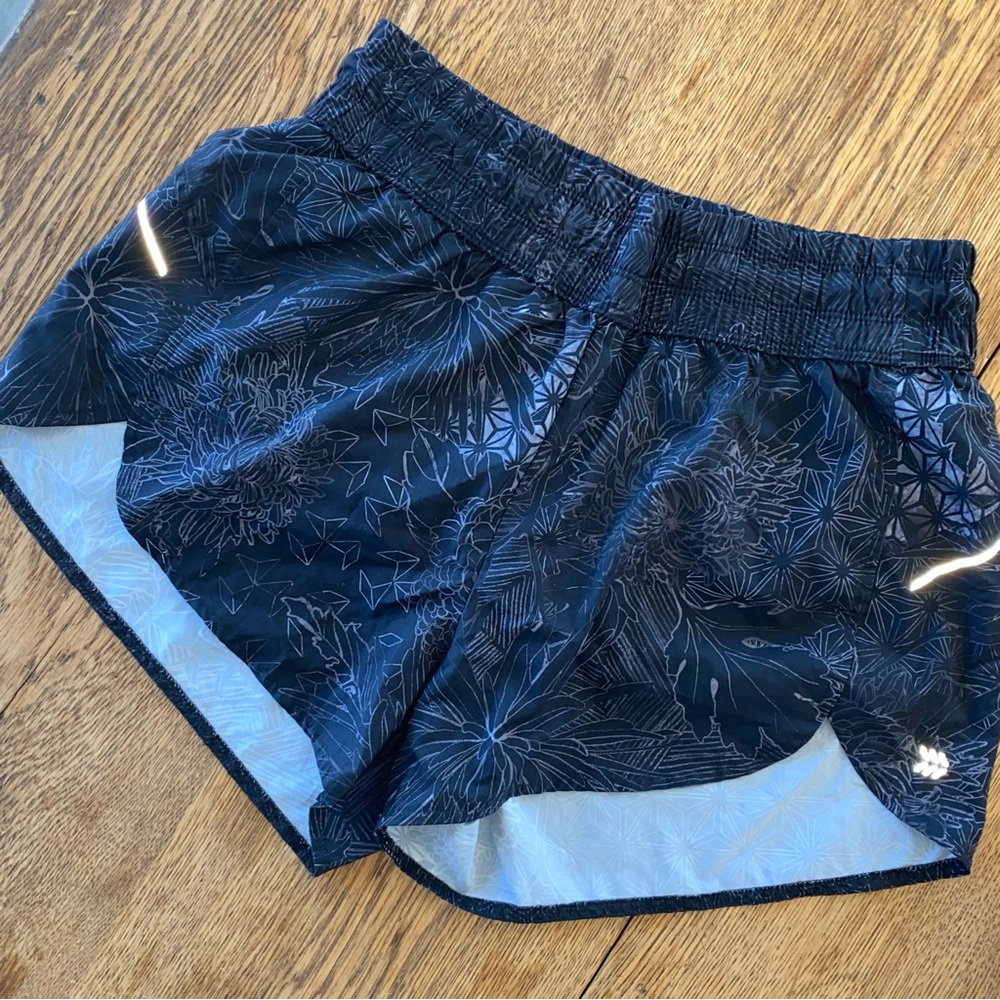 All in Motion Black Patterned Geometric and Floral Athletic Running Shorts
